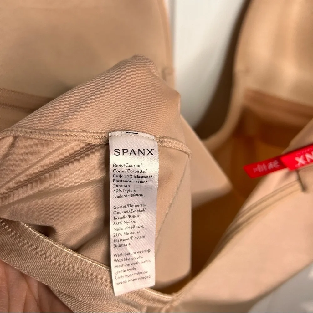 SPANX Women’s Suit Your Fancy Plunge Low-Back Mid-Thigh Bodysuit‎ Size XL NWOT